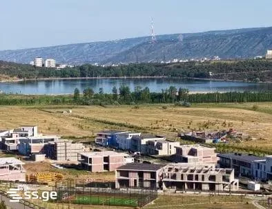 Земельный участок 1006 кв.м у озера Лиси