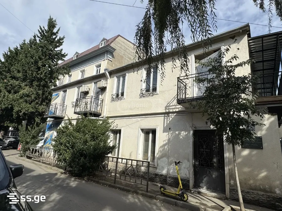 Офисное коммерческое помещение в Чугурети