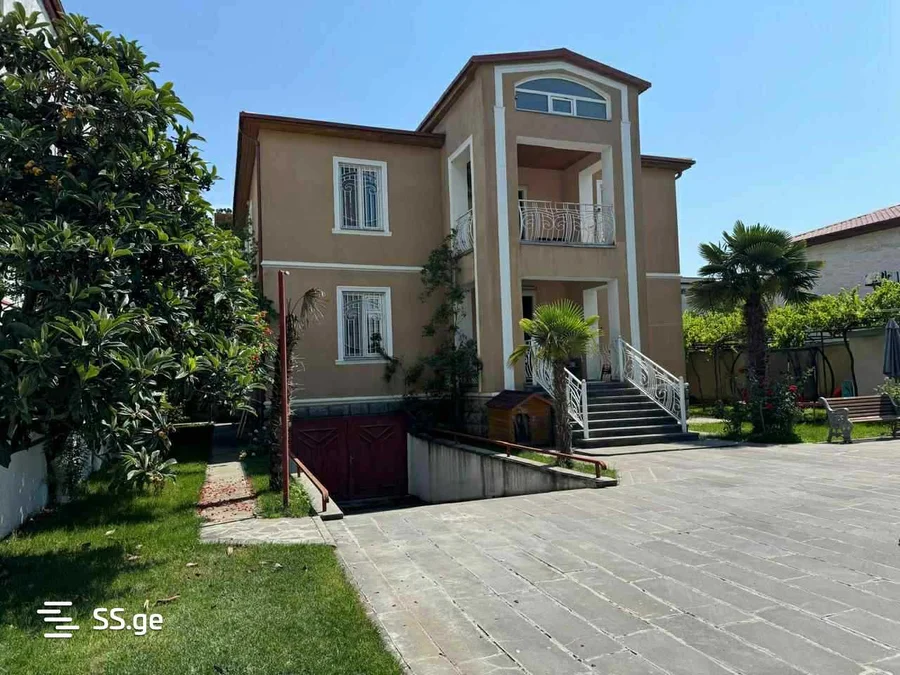 7 room Private House For Sale. Digomi