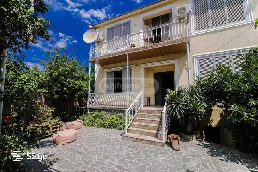 8 room Private House For Rent. Nadzaladevi