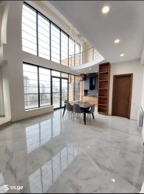 6 room Flat For Rent. Isani