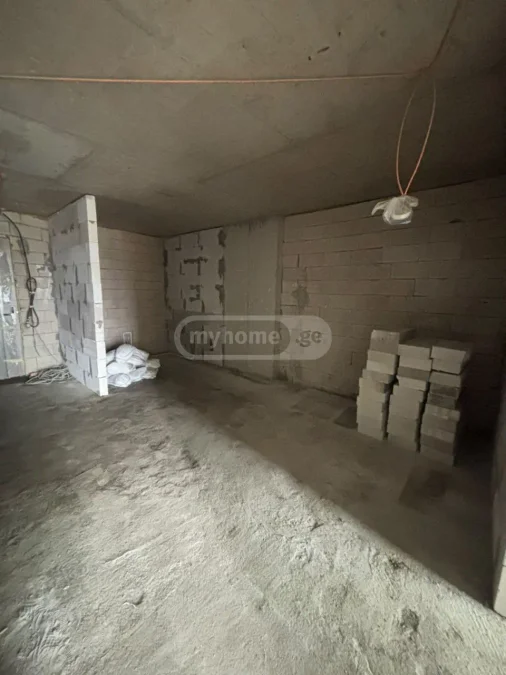 2+1 комнатная квартира , 65 м²