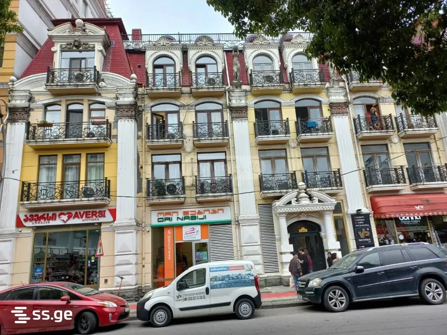 3-комнатная квартира в Старом районе
