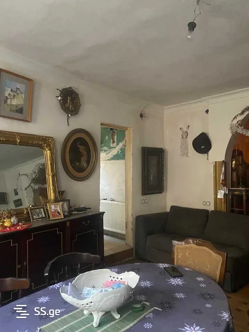 3 room Private House For Sale. Mtatsminda