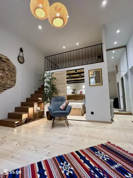 2-комнатная квартира в Мтацминда, 50 м²