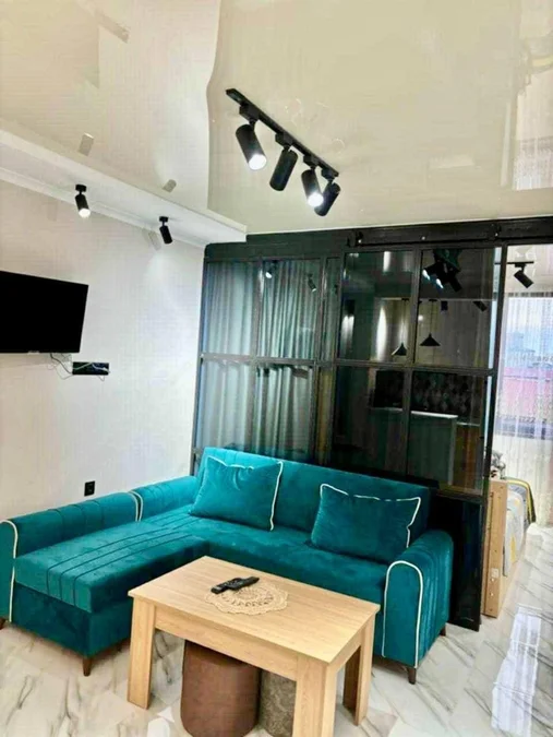 Ул. Иване Джавахишвили, 75: 2-комнатная, 42.0 м²