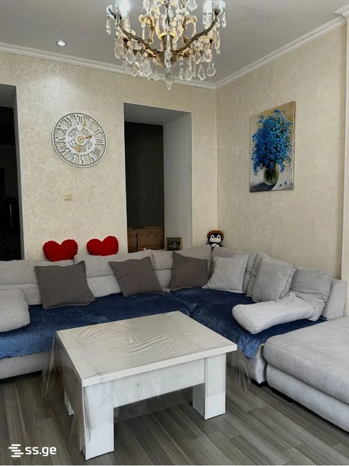 3 room Flat For Rent. Chugureti