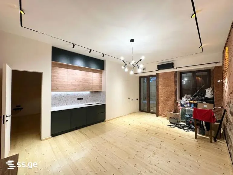 Коммерческое помещение на l. asatiani st. 18 Sololaki