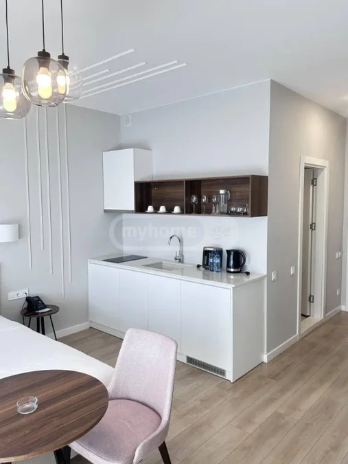 1+1 на Steps Batumi Lech and Maria Kaczynski street 2 აეროპორტის უბანი