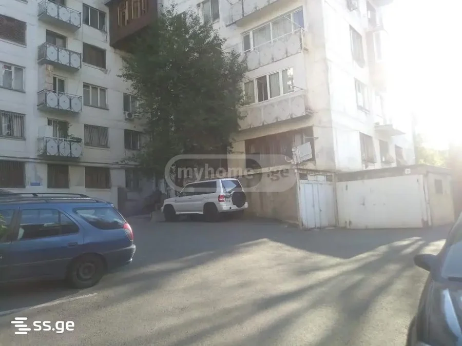 2-комнатная квартира Продаётся. Вера