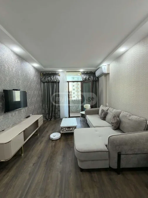 1+1 на Lech and Maria Kaczynski street 0 აეროპორტის უბანი