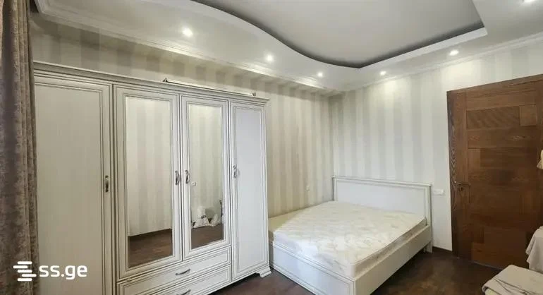 3-комнатная квартира в Тбилиси
