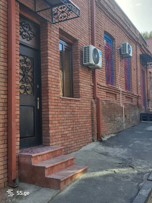 3 room Private House For Sale. Ortachala