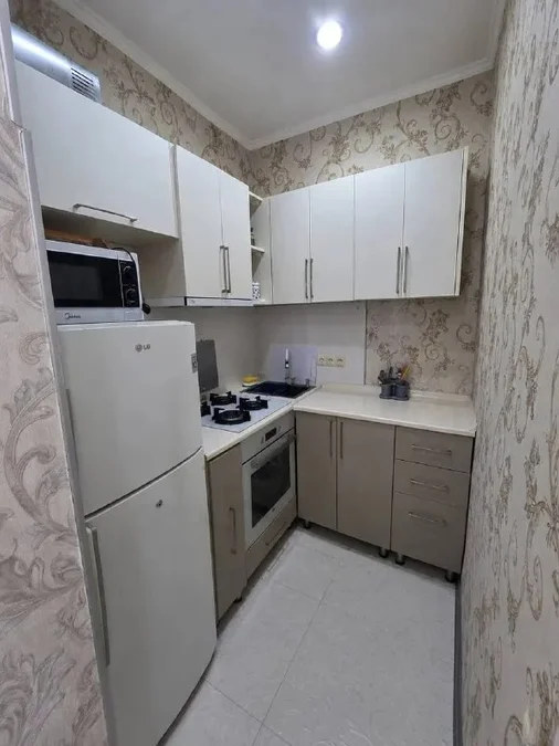 1+1 на улица Пиросмани 1a Khimshiashvili District