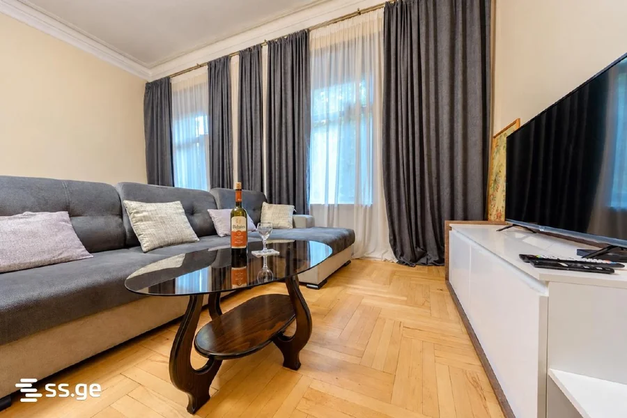 3 room Flat for rent. Mtatsminda
