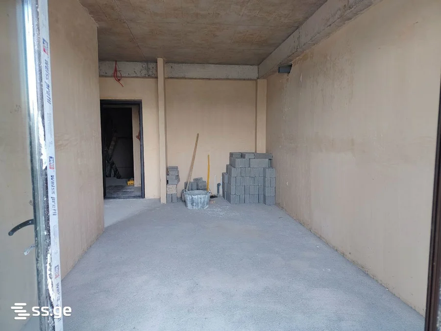2 room Flat For Sale. Isani