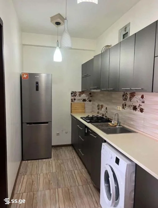 1+1 на ул. Лория, 65 кв.м, $450