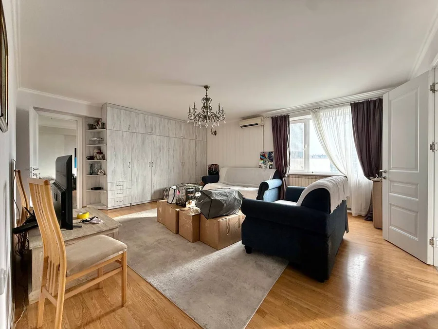 5 комнатная квартира, $900