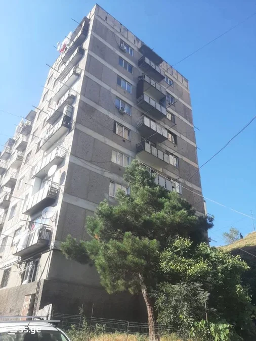 Паркинг на Avto Varazi st. 11 Lisi lake