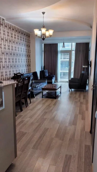 3-комнатная квартира, 65 м², $600