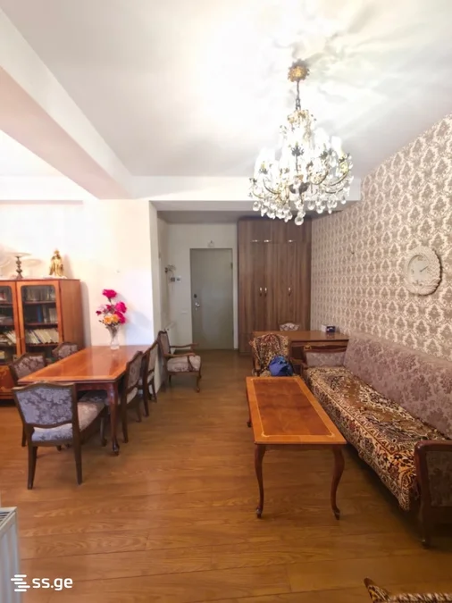 3-комнатная квартира в Тбилиси
