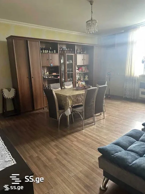 5-комнатная квартира в Тбилиси