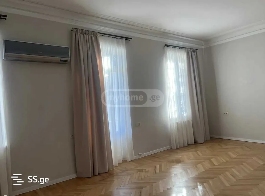 7 room Private House For Rent. Saburtalo
