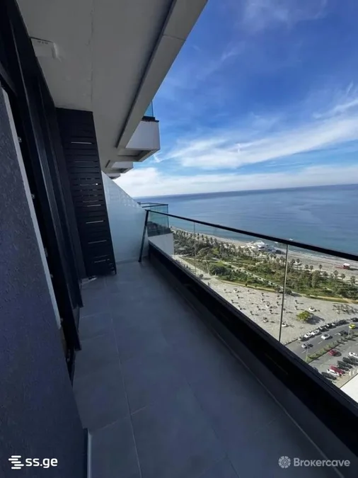 Коммерческое помещение на Solis Residence ლეხ და მარია კაჩინსკების ქუჩა 61 Airport District
