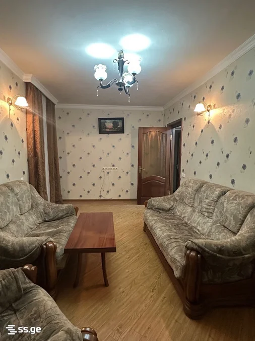 3-комнатная квартира в Тбилиси