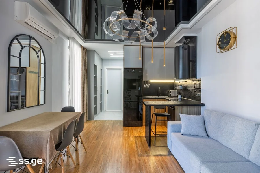Посуточно, 2 спальни, Solis Residence