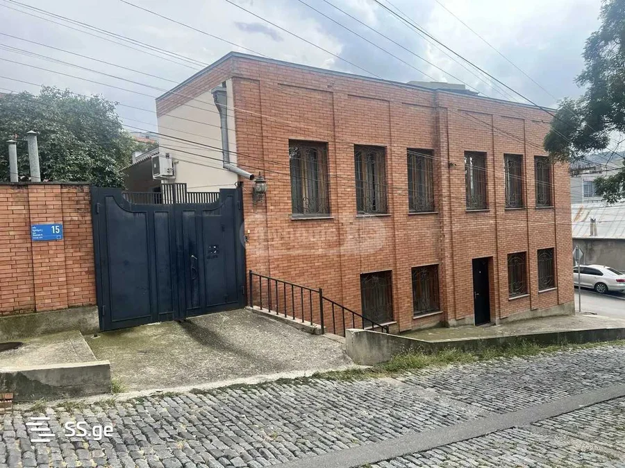 8-комнатная квартира на продажу. Чугурети