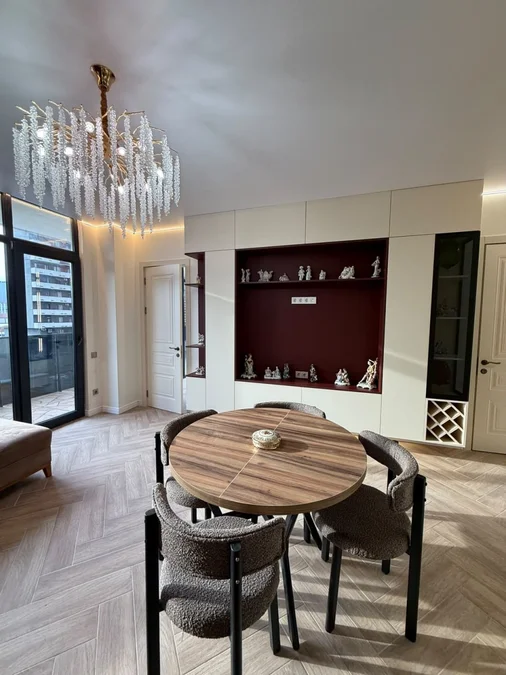 3-комнатная квартира, ул. Шартава, $2000