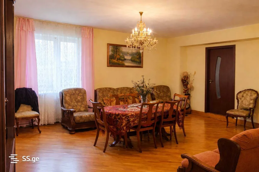 5 room Flat For Sale. Saburtalo
