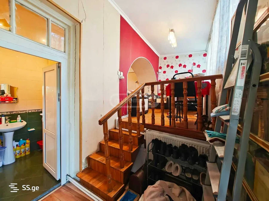 2 room Flat For Sale. Sololaki