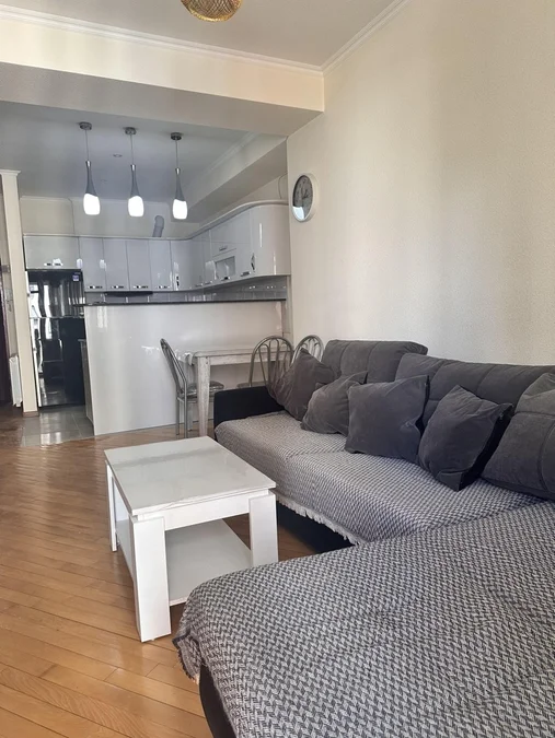 Мириан Мепе ст., 89: Студия, 50.0 м²