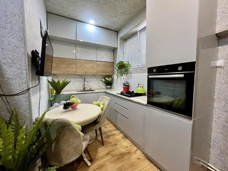 Проспект Цминда Кетеван Дедофлис, 92: 2-комнатная, 57.0 м²