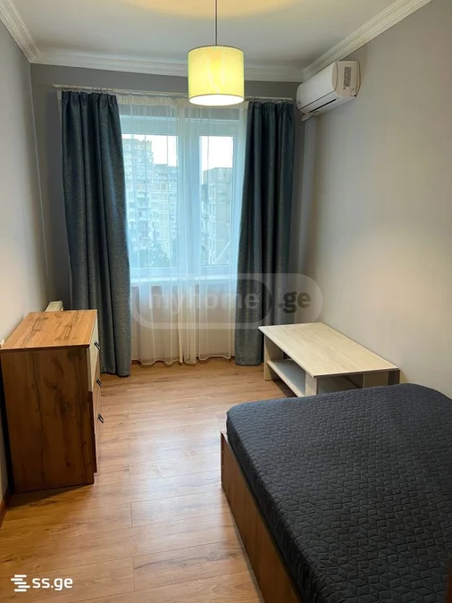 5 room Flat For Sale. Lisi lake