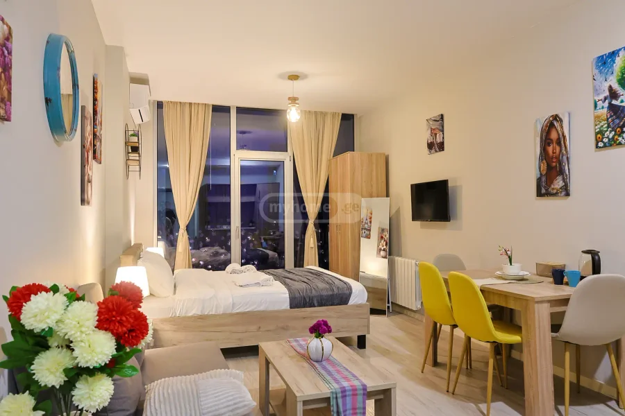 1+1 на Komuna Tower Ангис ул. 10 აეროპორტის უბანი