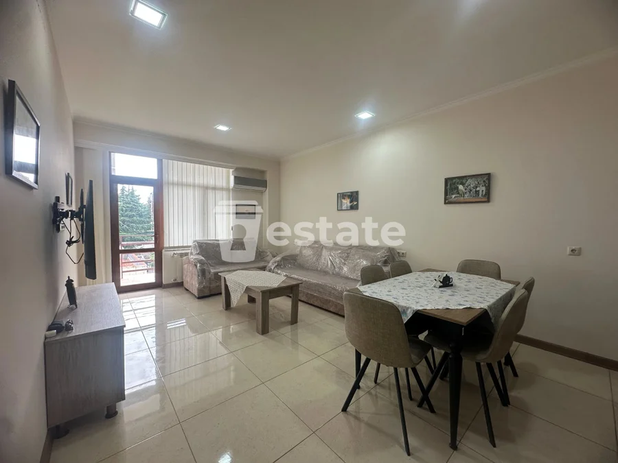 Комфортную 2+1 возле парка 6 Мая