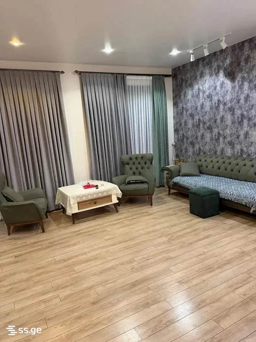 Коммерческое помещение на Tsotne Dadiani St 111 Nadzaladevi
