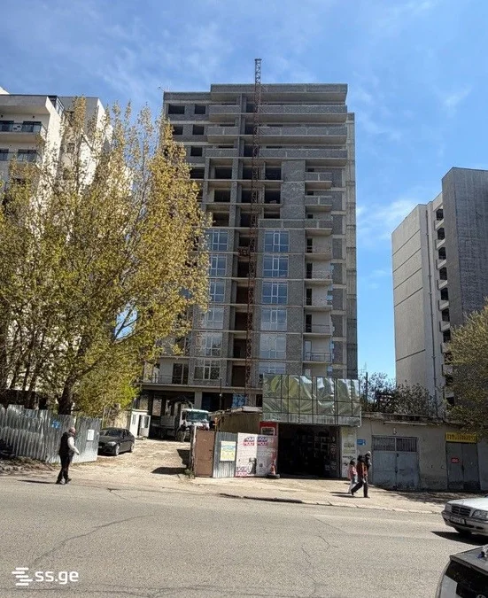 4-комнатная квартира на продажу. Вазисубани