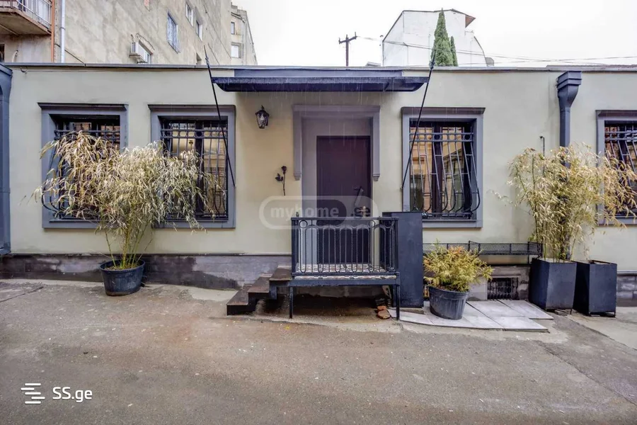Office For Rent. Vera