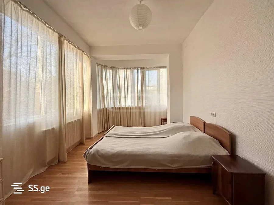 3 room Flat For Rent. Chugureti