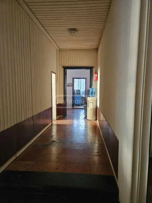 4-комнатная квартира в районе старой