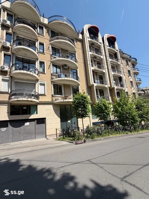 Офис в аренду. Мтацминда