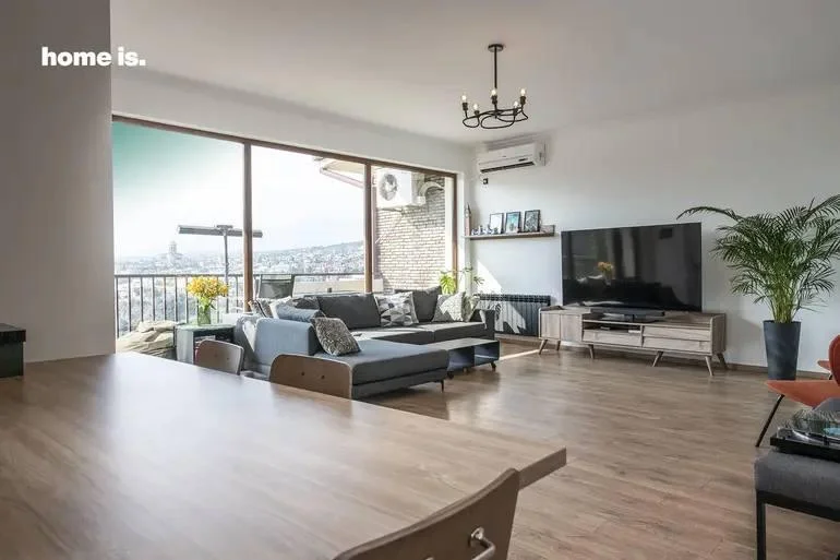 Ул. Табори Мта, 16: 5-комнатная, 160.0 м²