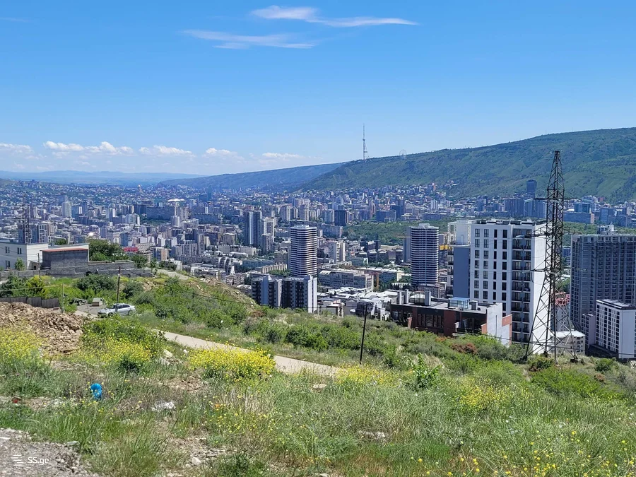 Land For Sale. Lisi lake