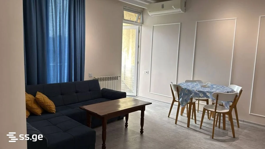 Коммерческое помещение на David Agmashenebeli Street 18 Agmashenebeli District