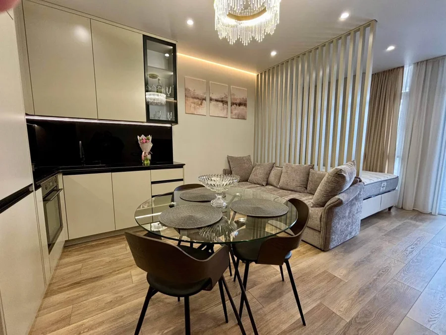 Багратиони 131, Bagrationi Residence