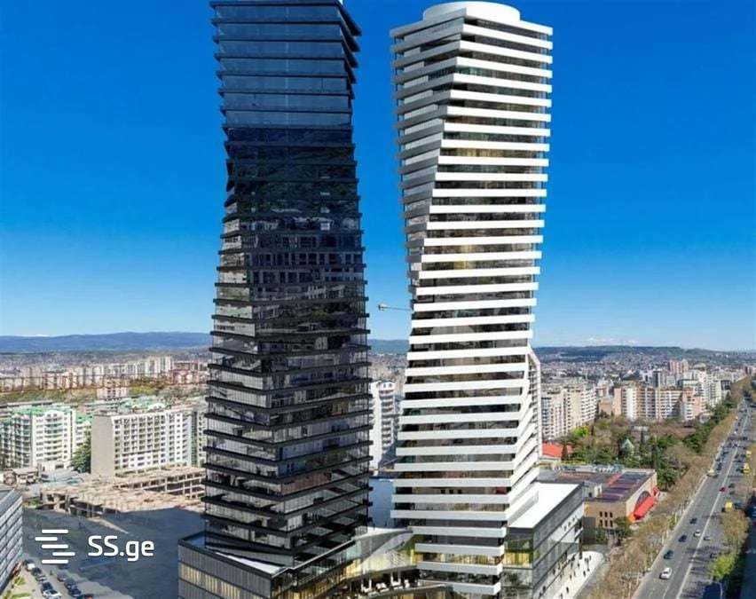 4-комнатная квартира в Тбилиси